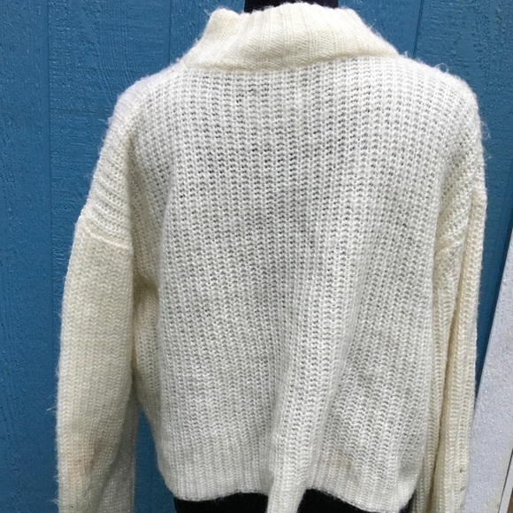UNIF White Knit Turtleneck Cropped Sweater L - Picture 4 of 5